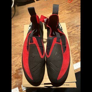 Five Ten 5.10 NIAD Moccasym Slipper Style Climbing Shoes EU 42 USM 8.5 USW 9.5